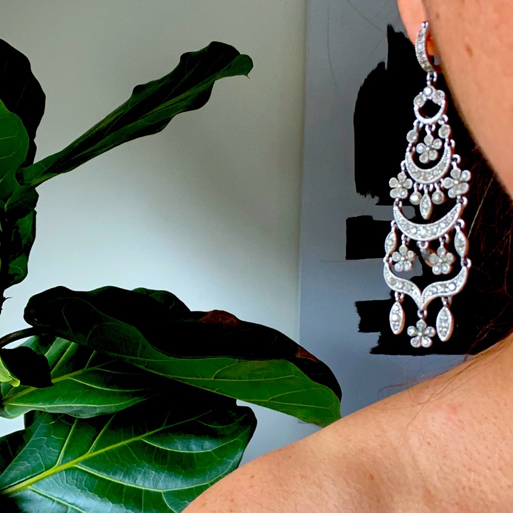 Chandelier earrings